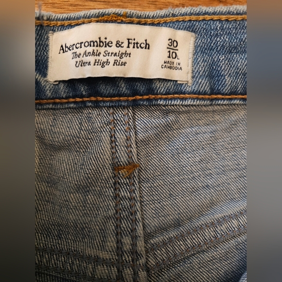 SOLD - Picture 4 of 7